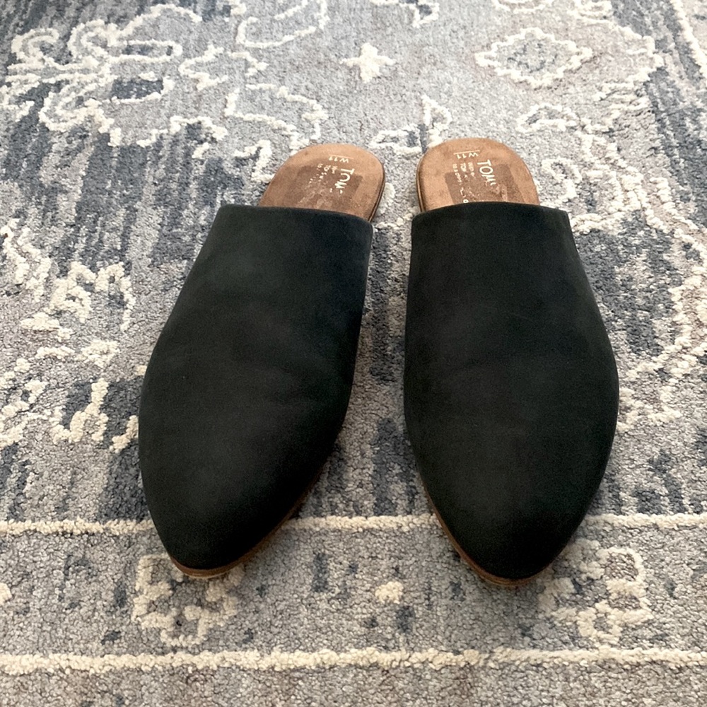 TOMS Jutti Leather Mules Flats Pointed Toe Slip On